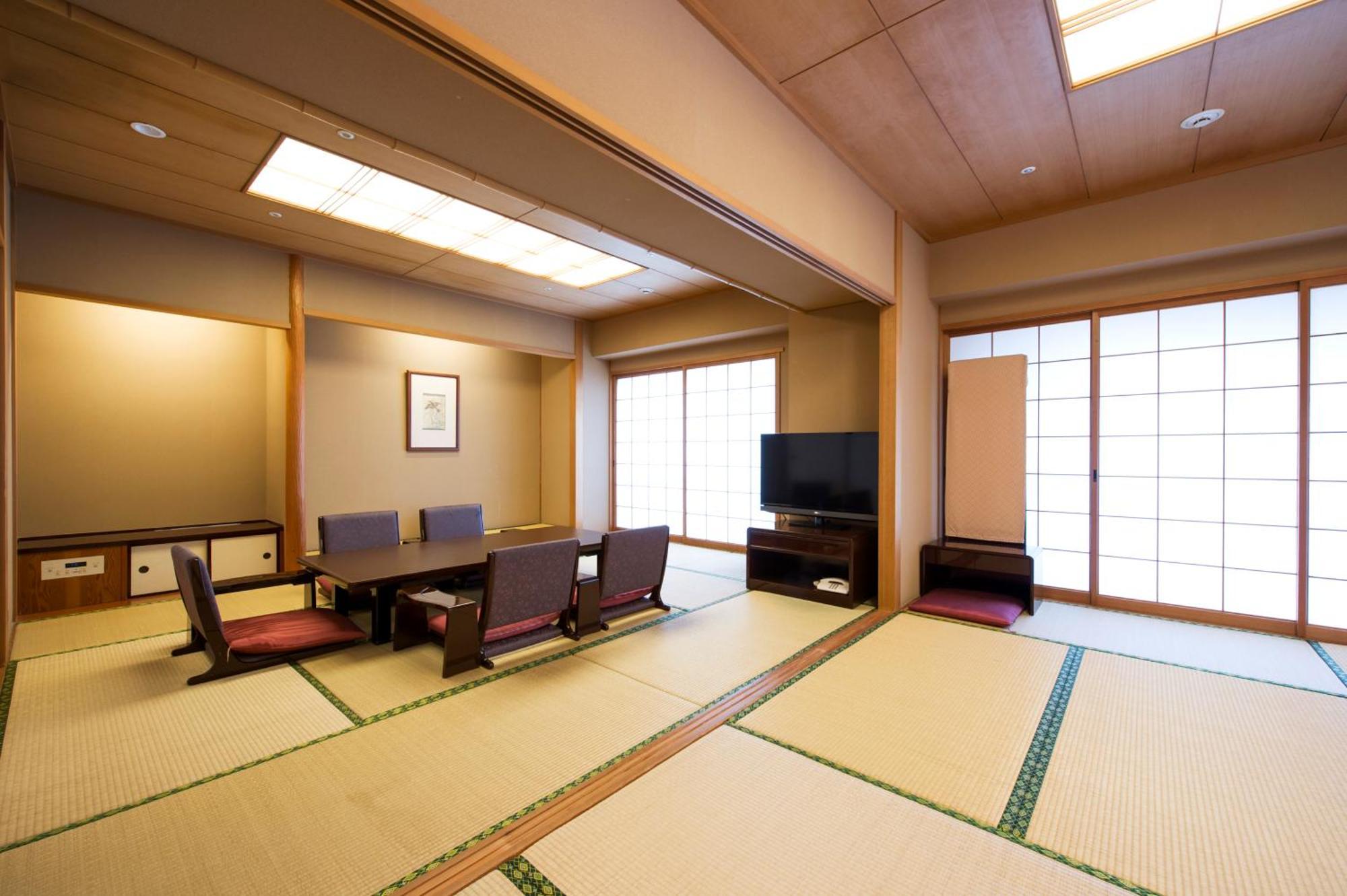 Hotel Okura JR Huis Ten Bosch Sasebo Exterior foto A tatami room at a hotel in Japan